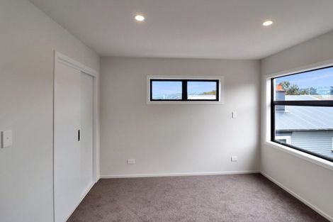 Photo of property in 137 Whites Line East, Waiwhetu, Lower Hutt, 5010