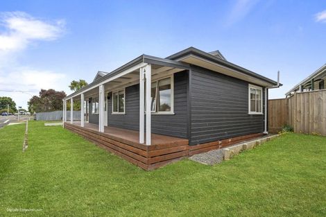 Photo of property in 66 Bridge Street, Bulls, 4818