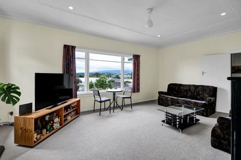 Photo of property in 215 Ngamotu Road, Spotswood, New Plymouth, 4310