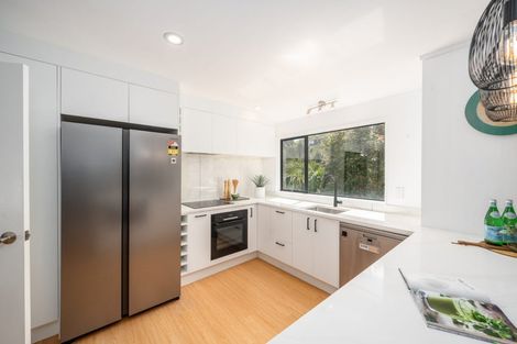 Photo of property in 5 Ashfield Grove, Churton Park, Wellington, 6037