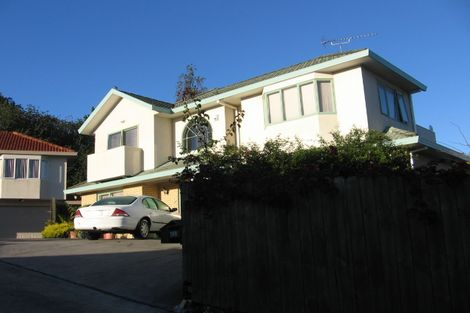 Photo of property in 2/42 De Havilland Drive, Goodwood Heights, Auckland, 2105