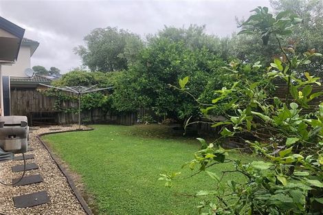 Photo of property in 17 Medallion Drive, Oteha, Auckland, 0632