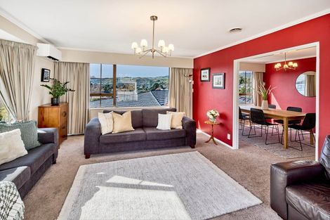 Photo of property in 8 Balliol Drive, Tawa, Wellington, 5028