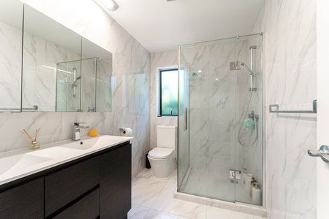 Photo of property in 15 Meteor Place, Schnapper Rock, Auckland, 0632