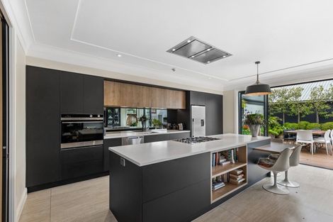 Photo of property in 10a Victoria Road, Devonport, Auckland, 0624