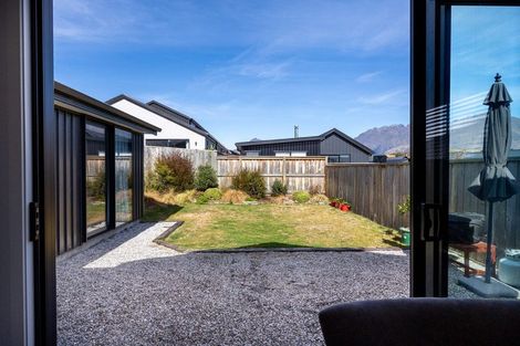 Photo of property in 11 Till Street, Jacks Point, 9371