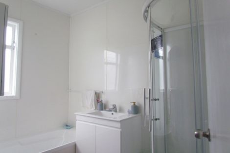 Photo of property in 38 Quinn Road, Levin, 5510