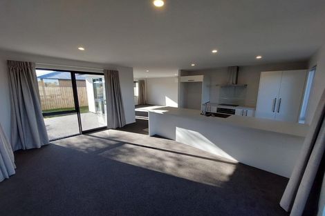 Photo of property in 16 Quaifes Road, Halswell, Christchurch, 8025