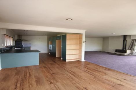 Photo of property in 1/3 Sunset Road, Totara Vale, Auckland, 0632