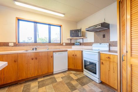 Photo of property in 16 Coronation Street, Moeraki, Palmerston, 9482