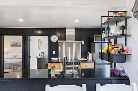 Photo of property in 8 Island Terrace, Motunau, Waipara, 7387
