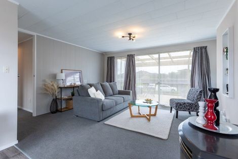 Photo of property in 20 Ruahine Street, Dannevirke, 4930