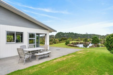 Photo of property in 2008d Cove Road, Mangawhai, 0573