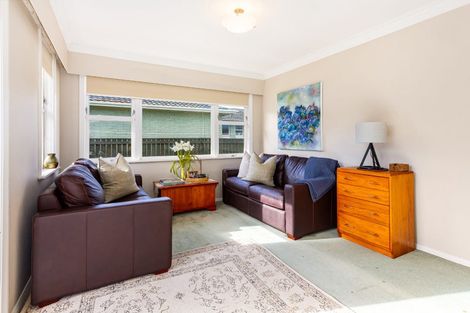 Photo of property in 11 Anthony Grove, Paraparaumu Beach, Paraparaumu, 5032