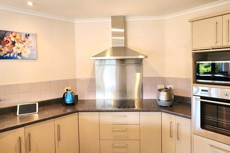 Photo of property in 47 William Gamble Drive, Greenhithe, Auckland, 0632