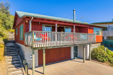 Photo of property in 8 Paurini Place, Motuoapa, 3382