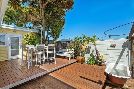 Photo of property in 700 Papamoa Beach Road, Papamoa Beach, Papamoa, 3118