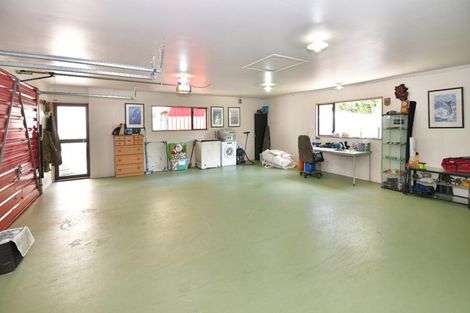 Photo of property in 166 Rimmer Road, Helensville, 0875