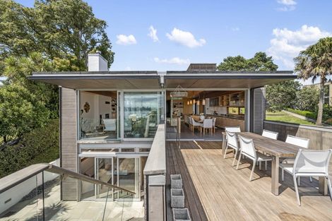 Photo of property in 94 Stanley Point Road, Stanley Point, Auckland, 0624
