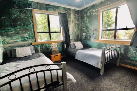 Photo of property in 8 Montgomery Street, Waipukurau, 4200