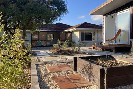 Photo of property in 10 Taupata Street, Redcliffs, Christchurch, 8081