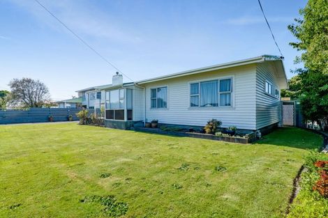 Photo of property in 2 Turuturu Road, Hawera, 4610
