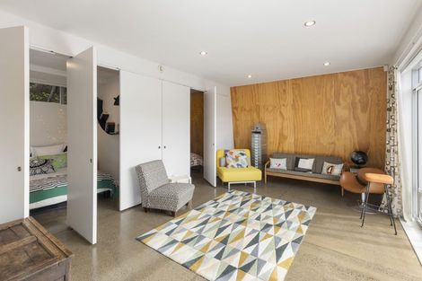 Photo of property in 22 High Street, Island Bay, Wellington, 6023