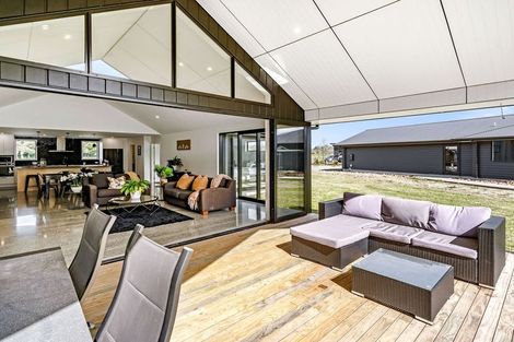 Photo of property in 23 Thomas Elmsley Way, Maungatapere, 0179