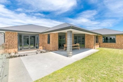 Photo of property in 115 Saint James Drive, Huntington, Hamilton, 3210