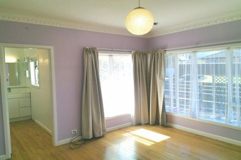 Photo of property in 2 Kelvyn Grove, Manurewa, Auckland, 2102