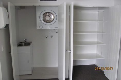 Photo of property in 12 Meadowvale Avenue, Forrest Hill, Auckland, 0620