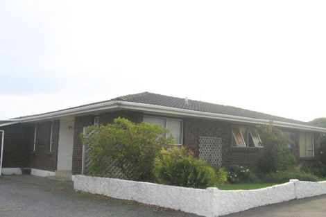 Photo of property in 2/23 Mana Esplanade, Paremata, Porirua, 5026