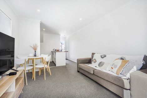 Photo of property in 24/10 Burrows Place, Frankton, Hamilton, 3204