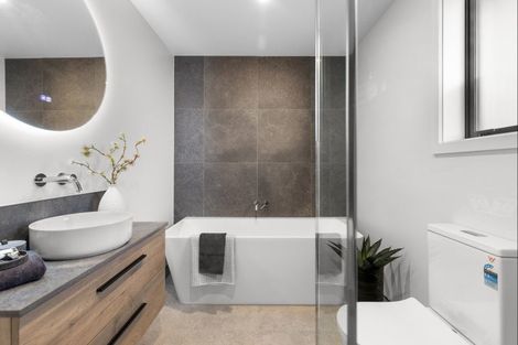 Photo of property in 71 Brightwater Terrace, Terrace End, Palmerston North, 4410