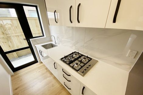 Photo of property in 2 Clonmany Road, Flat Bush, Auckland, 2019
