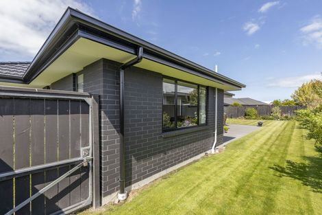 Photo of property in 14 Awarua Road, Pegasus, 7612