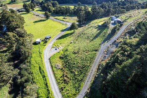 Photo of property in 362a Whananaki Road North, Opuawhanga, Hikurangi, 0181