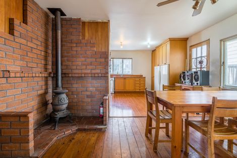 Photo of property in 7 Blacklock Avenue, Henderson, Auckland, 0612