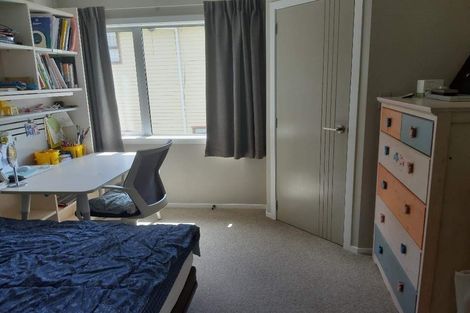 Photo of property in 113u3 Moorefield Road, Johnsonville, Wellington, 6037
