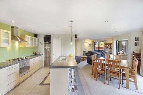 Photo of property in 25 Linkwater Way, Parklands, Christchurch, 8083