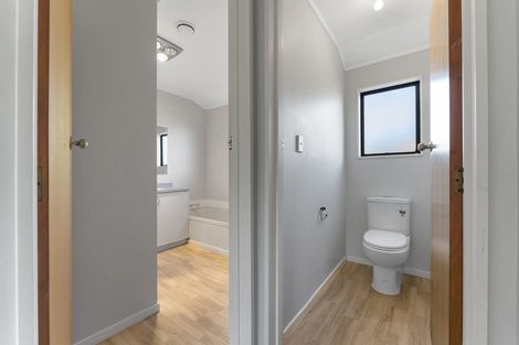 Photo of property in 47 Peppertree Glade, Kelvin Grove, Palmerston North, 4414