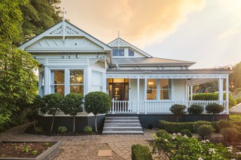 Photo of property in 23 Ruakiwi Road, Hamilton Lake, Hamilton, 3204