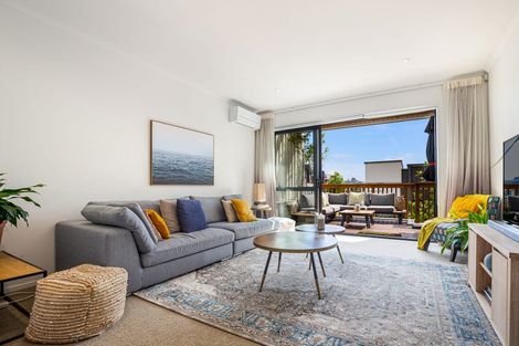 Photo of property in 4 Torea Tai Road, Hobsonville, Auckland, 0616