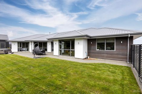 Photo of property in 32 Meadowstone Street, Gleniti, Timaru, 7910