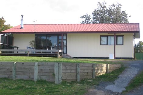 Photo of property in 309 Linton Crescent, Whangamata, 3620