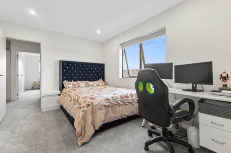 Photo of property in 25 Woven Place, Karaka, 2113