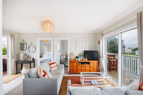 Photo of property in 7 Chaffey Street, Foxton Beach, Foxton, 4815