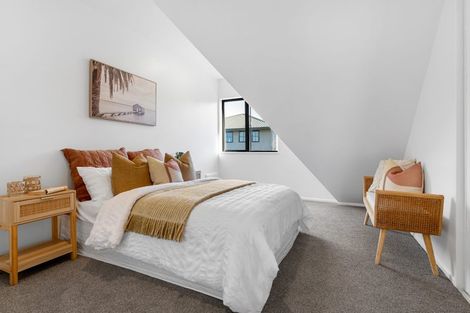 Photo of property in 11 Millcroft Place, Parklands, Christchurch, 8083