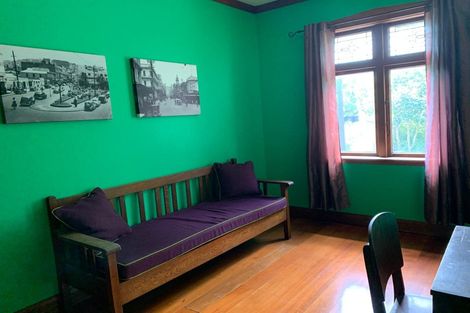 Photo of property in 28 Palm Avenue, Lyall Bay, Wellington, 6022