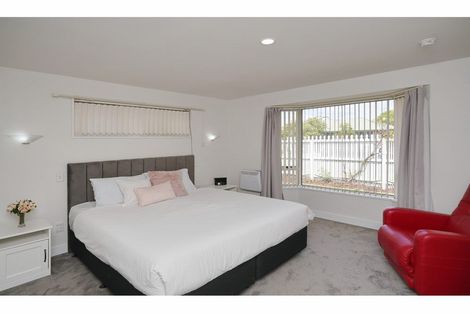 Photo of property in 48 Farrington Avenue, Bishopdale, Christchurch, 8053